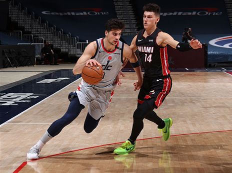 "קל לאהוב אותו". אבדיה במשחק מול מיאמי (GETTYIMAGES)