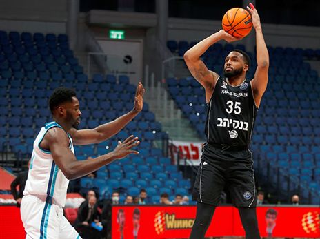 לא כוחות במחצית הראשונה, מהפך טורקי בשנייה (אלן שיבר)