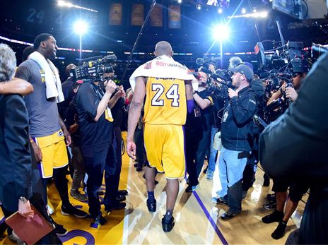 בכל פעם שתאירו זרקור על הופעה מרשימה של ספורטאי, תמצאו שם קצת קובי (Getty)