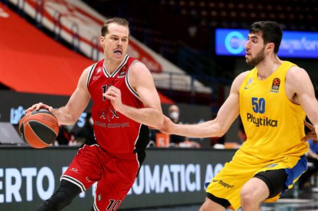 רול לא ממש התקשה מול זוסמן (Getty)