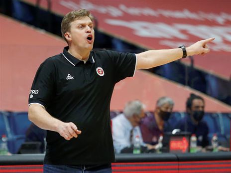 אדומייטיס חושב קדימה (אלן שיבר)