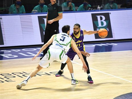 האריס. אחד מהשלושה שקלעו יותר מ-20 (FIBA)