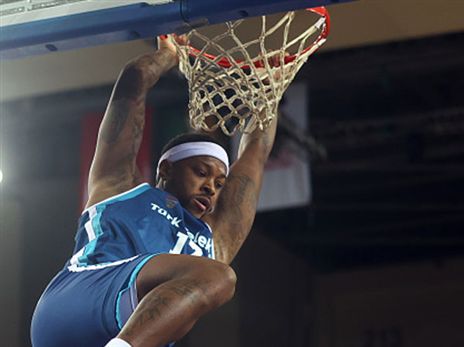 במדי טורק טלקום העונה (getty)