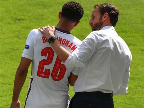 שיאן חדש. בלינגהאם מקבל תדרוך מסאות'גייט (GETTY)