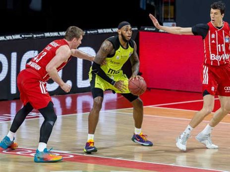 פארדון. בעונה האחרונה בגרמניה (GETTY)