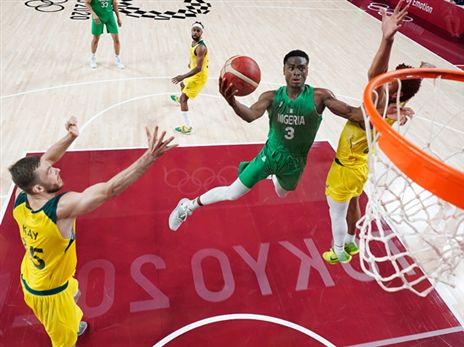 קיילב אגאדה. התקשה מול סוללת הכוכבים האוסטרלית (GETTY)