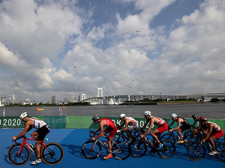 האחים שגיב, התחרו בטריאתלון (GETTY)