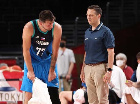 סקוליץ' עם דונצ'יץ'. "מחוץ למגרש הוא צנוע" (Getty)