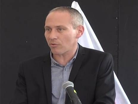 "רוצים להשאיר את עולמות התרבות והספורט פתוחים". טרופר