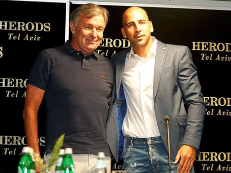 "רגע השיא - קפטן בנבחרת" (אלן שיבר)