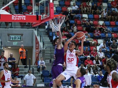 אמסלם. ורסטילי ואתלטי (מנהלת הליגה)