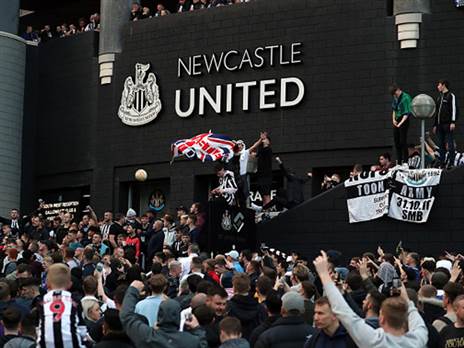 החגיגות בסט. ג'יימס פארק. אי אפשר לשפוט (GETTY)