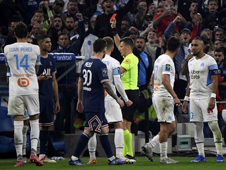 חכימי הורחק באדום (getty)