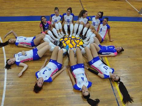 חזרה ממשחק החוץ עם ניצחון. שחקניות רעננה (איגוד הכדורעף)