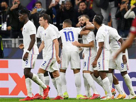 שחקני נבחרת צרפת חוגגים. בדרך לריפיט? (Getty)