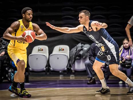 אכזב. רגלנד (מצד שמאל) (צילום: עודד קרני, מנהלת הליגה)