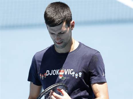 "טעות אנוש". ג'וקוביץ' שוב מסתבך (GETTY)