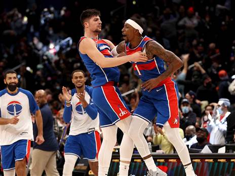 אבדיה הצטיין נגד הפליקנס, פישר התרשם (Getty)