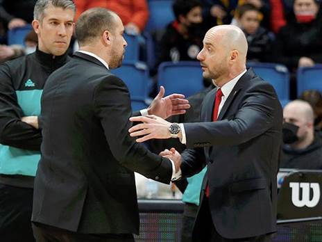 לחיצות ידיים מיוזעות (אלן שיבר)