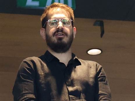 שחרר את הקבוצה. חוגג (אלן שיבר)