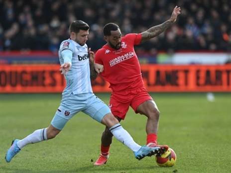 ארון קרסוול. בשן ועין (Getty)