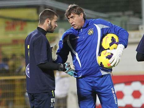 בלתי ניתן להכנעה. אובארוב (אלן שיבר)