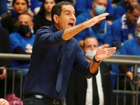 אורן אהרוני. יסתדר בחודש הקרוב ללא אחד מכוכביו? (אלן שיבר)