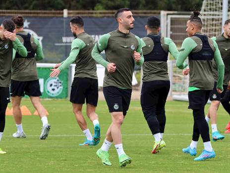 הירוקים מתכוננים לבית"ר (האתר הרשמי של מכבי חיפה)