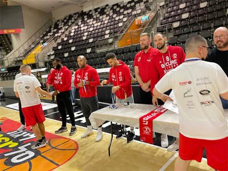 בוקר מרגש עם שחקני הפועל חיפה