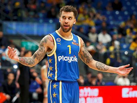 קיבלה אותו בחזרה. ווילבקין (אלן שיבר)