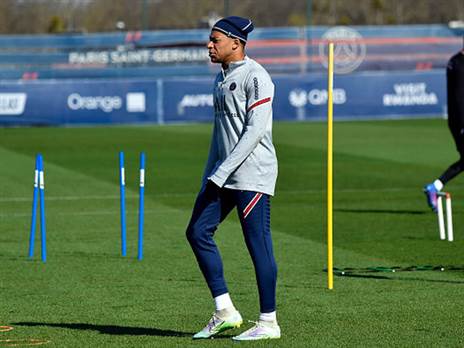 אמבפה באימון. תוצאה רעה (Getty)