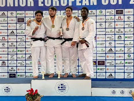 שלוש מדיות זהב שונות (צילום: איגוד הג'ודו)