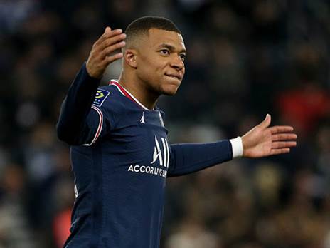 יצליחו לשכנעו? אמבפה (GETTY)