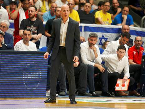 פרנקו. לא מסתכל על חלוקה של ישראלים וזרים (אלן שיבר)