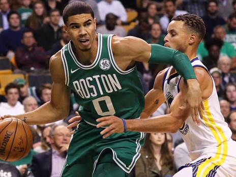 קרב עם היסטוריה (Getty)