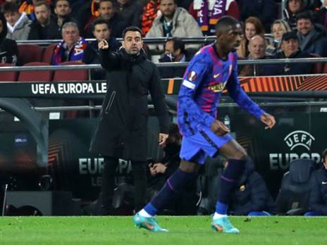 צ'אבי ודמבלה. רוצה רוטציה (Joan Valls/Urbanandsport /NurPhoto/Getty)