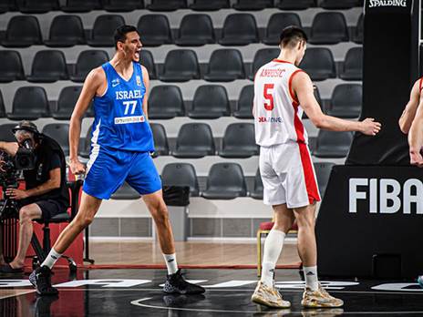 משחק ענק של לוי לא הספיק (FIBA)