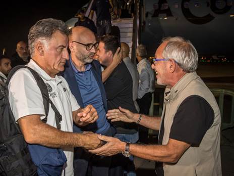 כך גם המאמן, כריסטוף גאלטייה (צילום: ספי מגריזו)