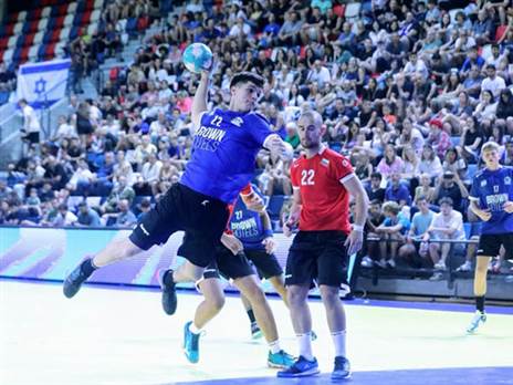 שני משחקים מהישג ענק (הדר ואן קולא, איגוד הכדוריד)