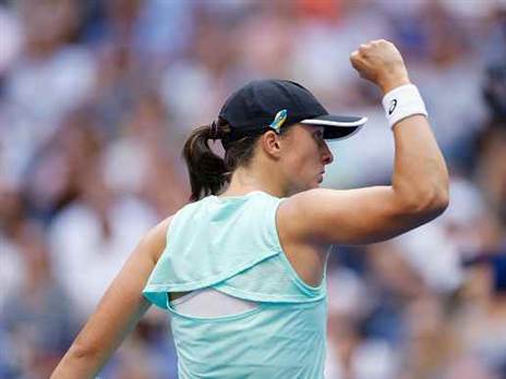 אבל הפולנייה חגגה תואר ראשון בארה"ב (GETTY)