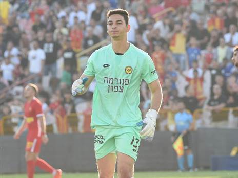 רז כרמי. קוז'וק יחליט אם להמשיך איתו בשער (ברני ארדוב)