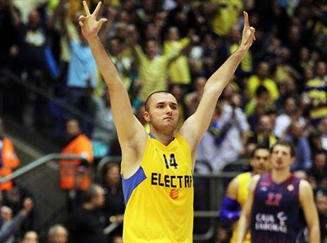 לא יזכור את התקופה בישראל לטובה. מצ'באן (אלן שיבר)