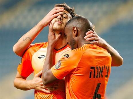 שני שערים מאוחרים של נס ציונה (אלן שיבר)