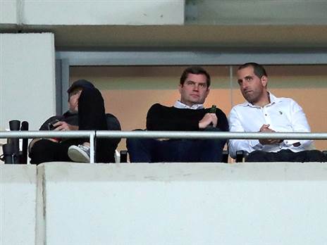 "פעם ראשונה שבא בנאדם שבאמת רצה" (אלן שיבר)