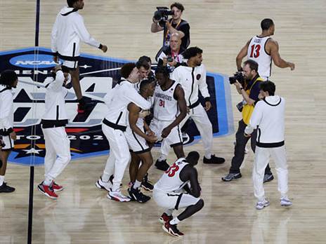 יפגשו את ההאסקיז בגמר (GETTY)