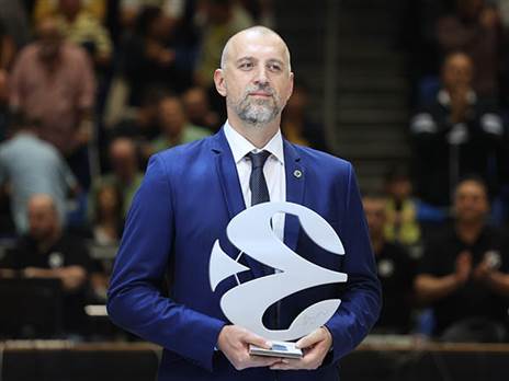 חמש פעמים בחמישיות העונה. וויצ'יץ' (דני מרון)