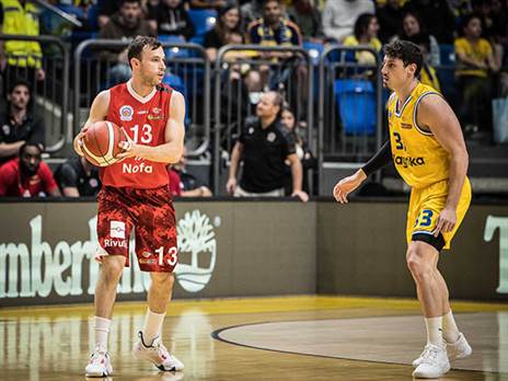 "רוצה להשפיע בכל מקום אליו אלך". הובר (עודד קרני)