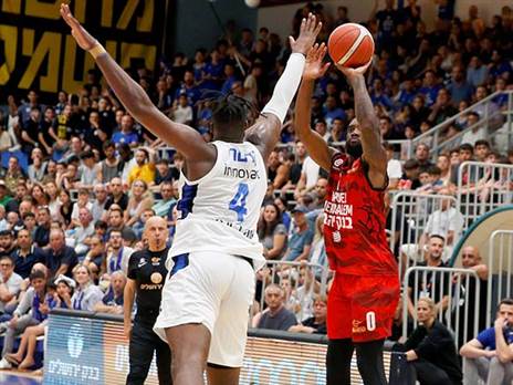 "רצינו יותר לנצח, וראו את זה". קרינגטון (צילום: אלן שיבר)