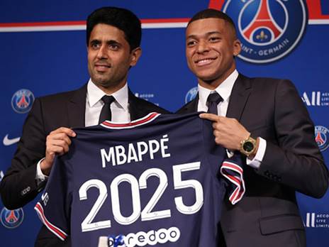 אמבפה ואל חלאיפי, רק לפני שנה (Gao Jing/Xinhua via Getty Images)