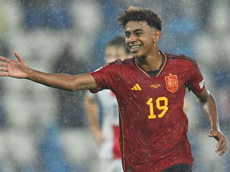 סופ"ש היסטורי מאחוריו. ימאל (Getty)